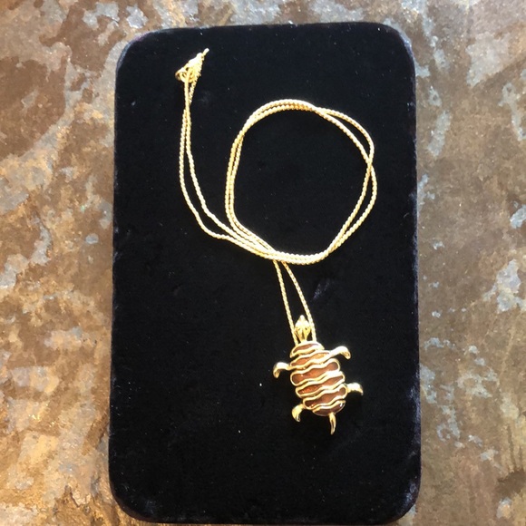 Kenneth jay lane amber turtle necklace - Picture 2 of 10